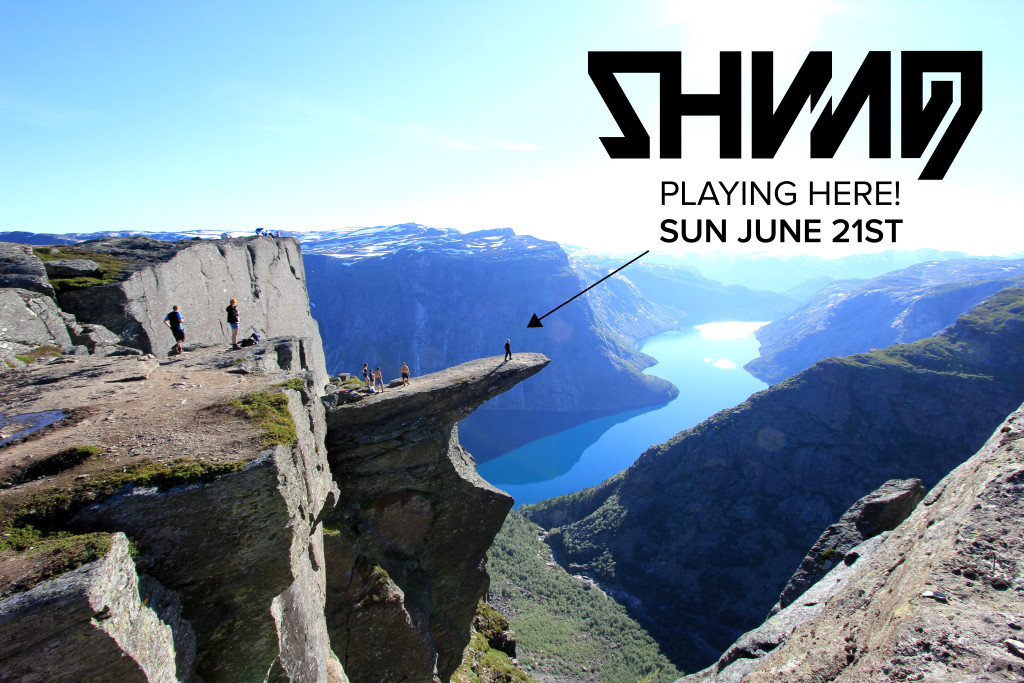 Trolltunga_2_Playing here!_With date
